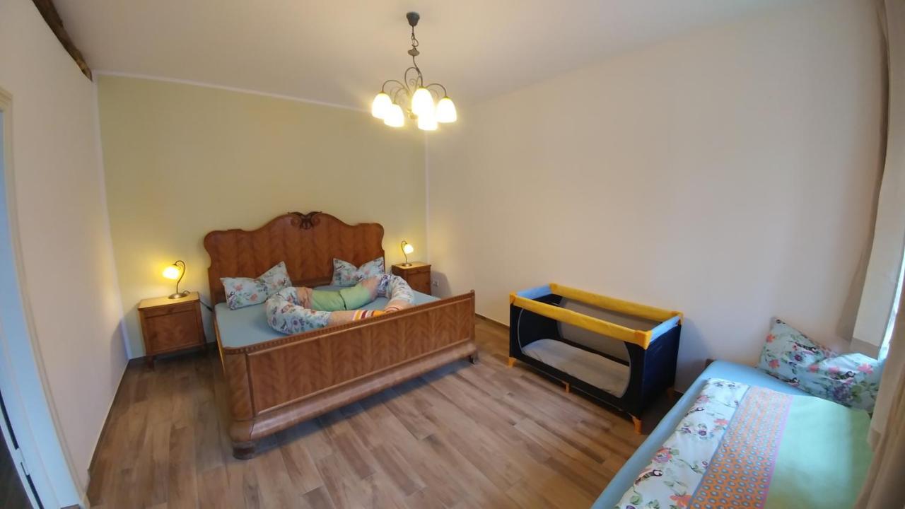 Mirabellenhof - Kleine Ferienwohnung Mit Altstadtblick Biesenthal 外观 照片